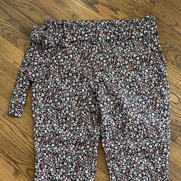 Tiny Floral Printed Pants Sz L Wrap Belt Capri Cropped Cottagecore - Picture 5 of 8